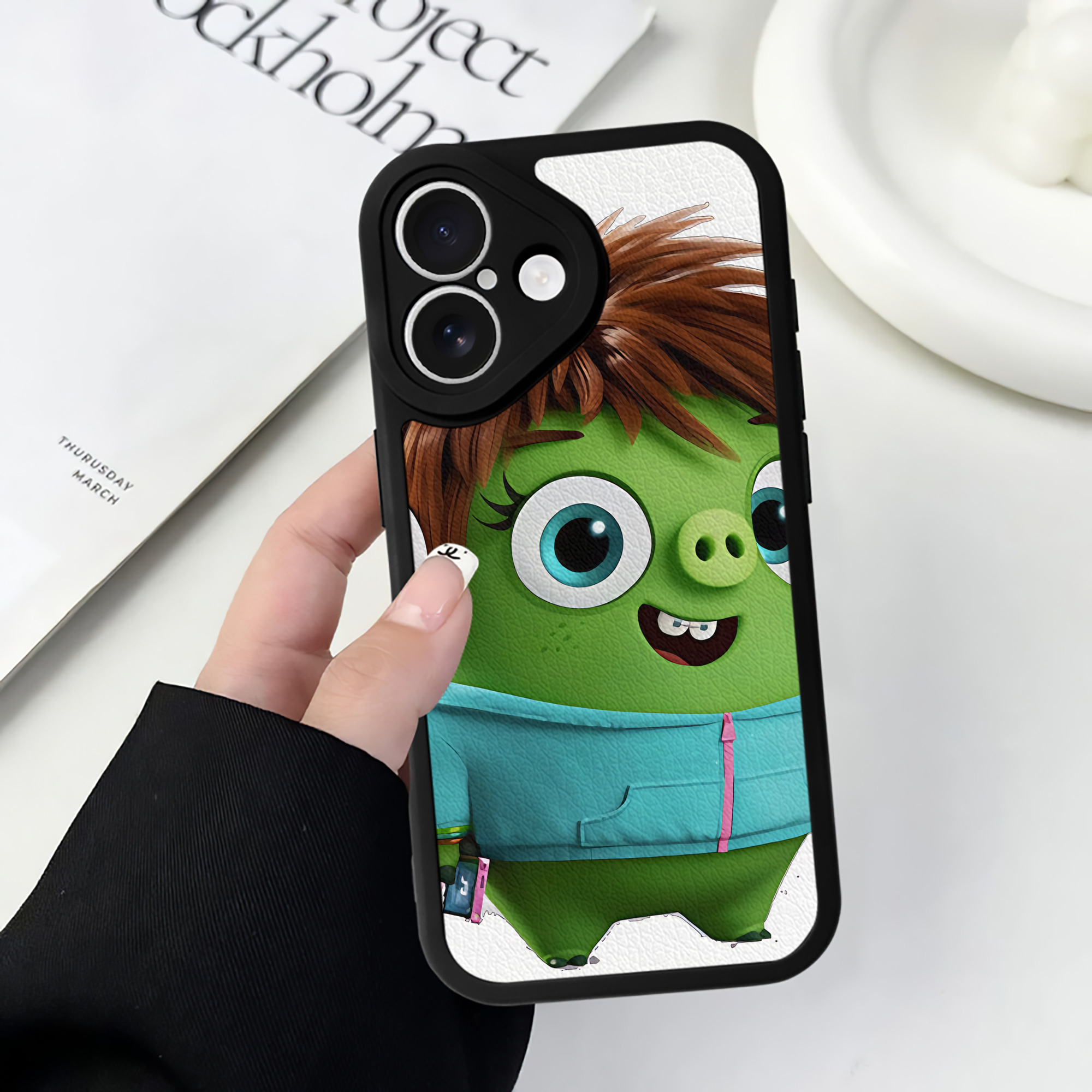 （画像用） Angry Birds アングリーバード 【iPhone 16シリーズ対応】シリコンスマホケース（レザー調） 材質：シリコン